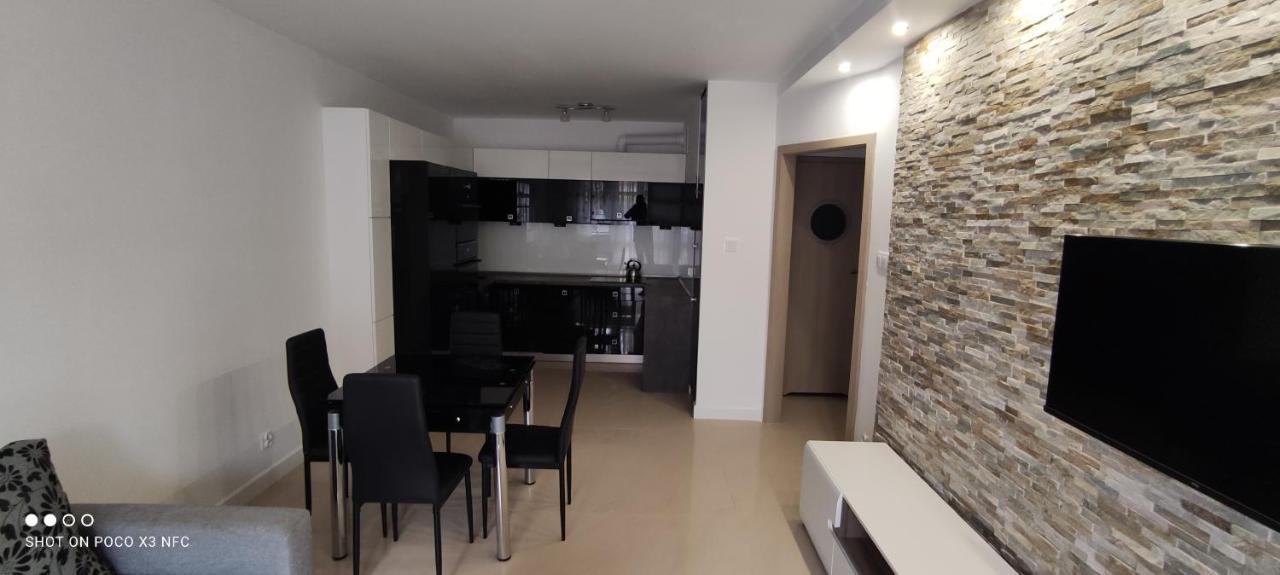 Apartament „Nad Jeziorkiem“ Appartement Kętrzyn Buitenkant foto